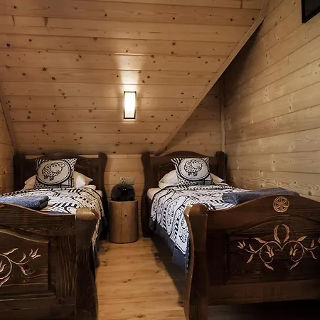 Gorskie Janosik, Kwicol I Pyzdra Jacuzzi, Sauna