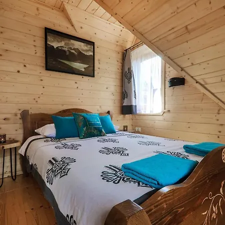 木屋 Gorskie Janosik, Kwicol I Pyzdra Jacuzzi, Sauna *
